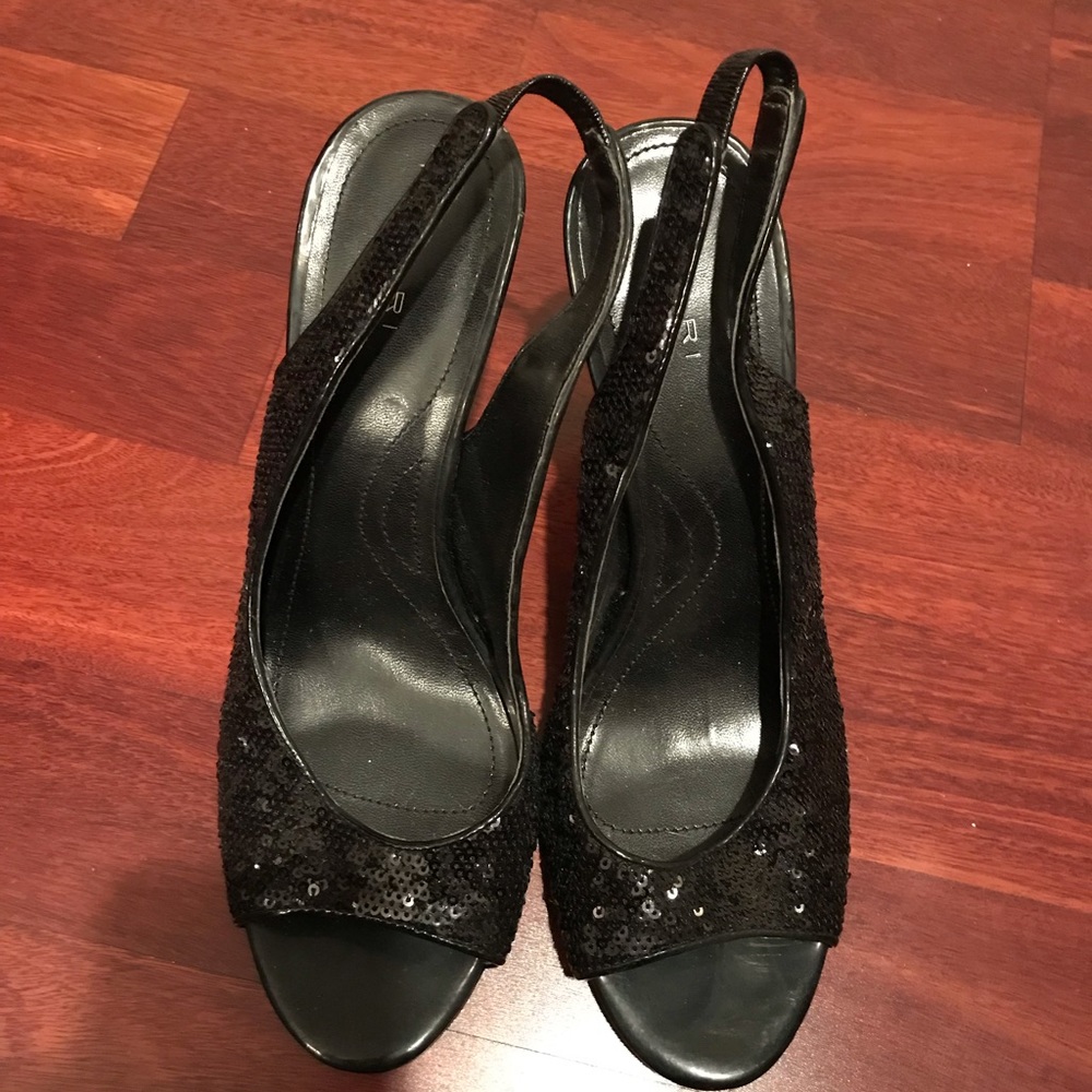 Tahari high heels